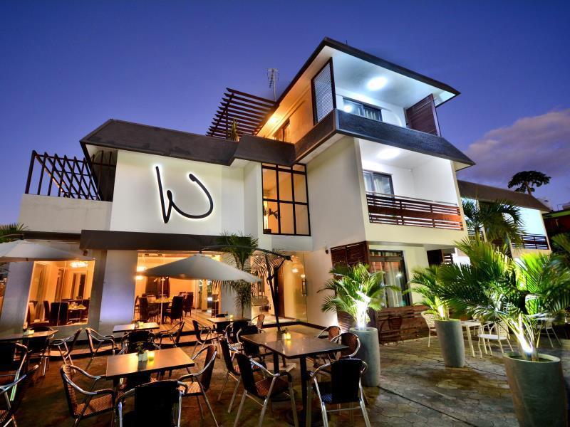 West Palm Inn Flic en Flac Ngoại thất bức ảnh