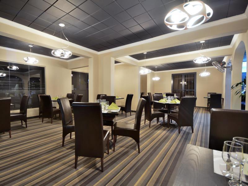 West Palm Inn Flic en Flac Ngoại thất bức ảnh