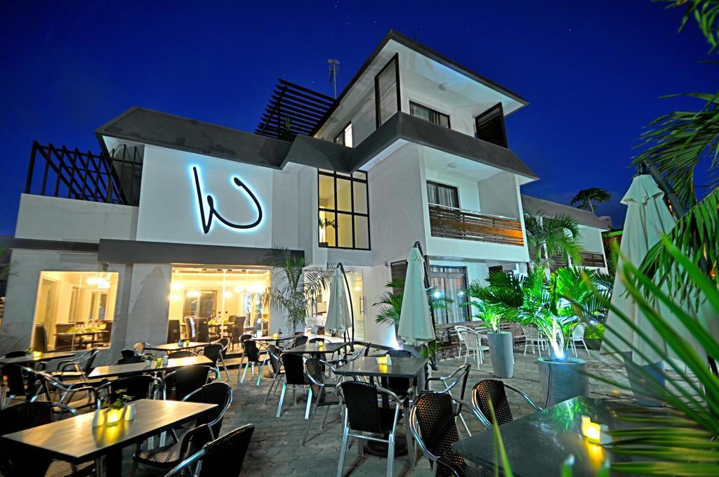 West Palm Inn Flic en Flac Ngoại thất bức ảnh