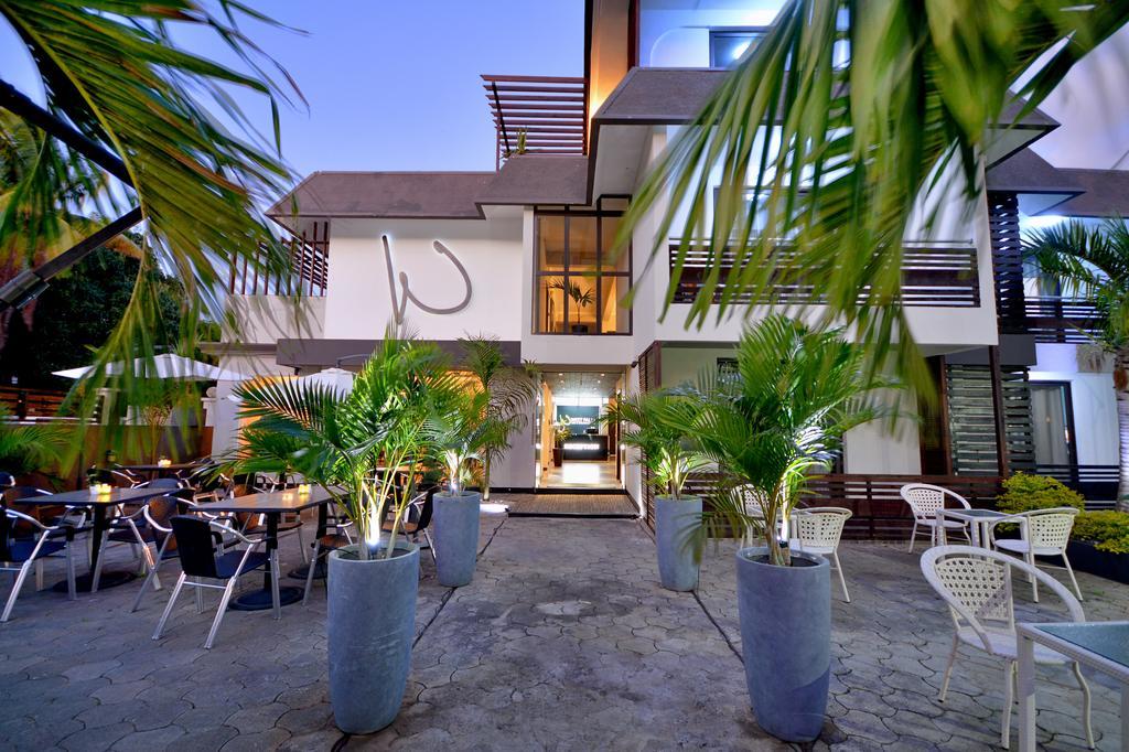 West Palm Inn Flic en Flac Ngoại thất bức ảnh