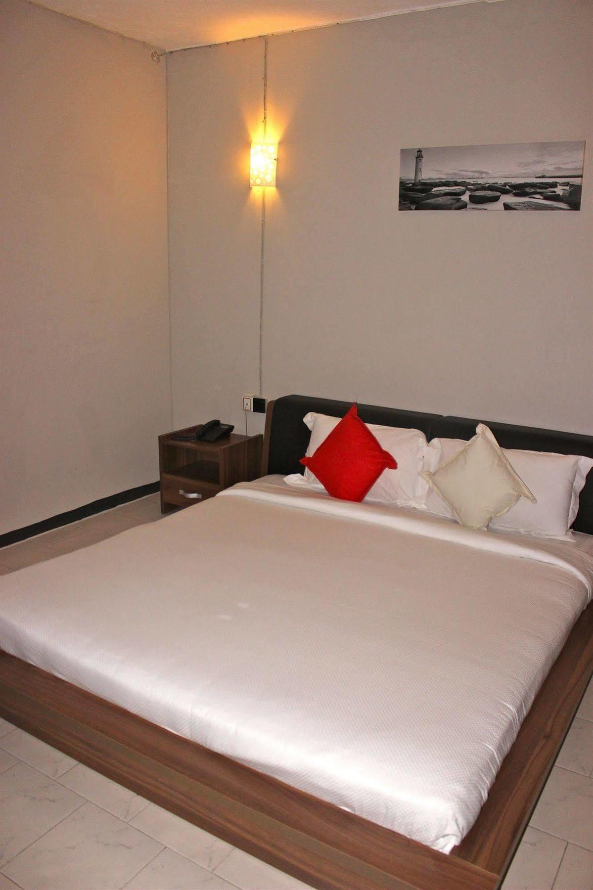 West Palm Inn Flic en Flac Ngoại thất bức ảnh