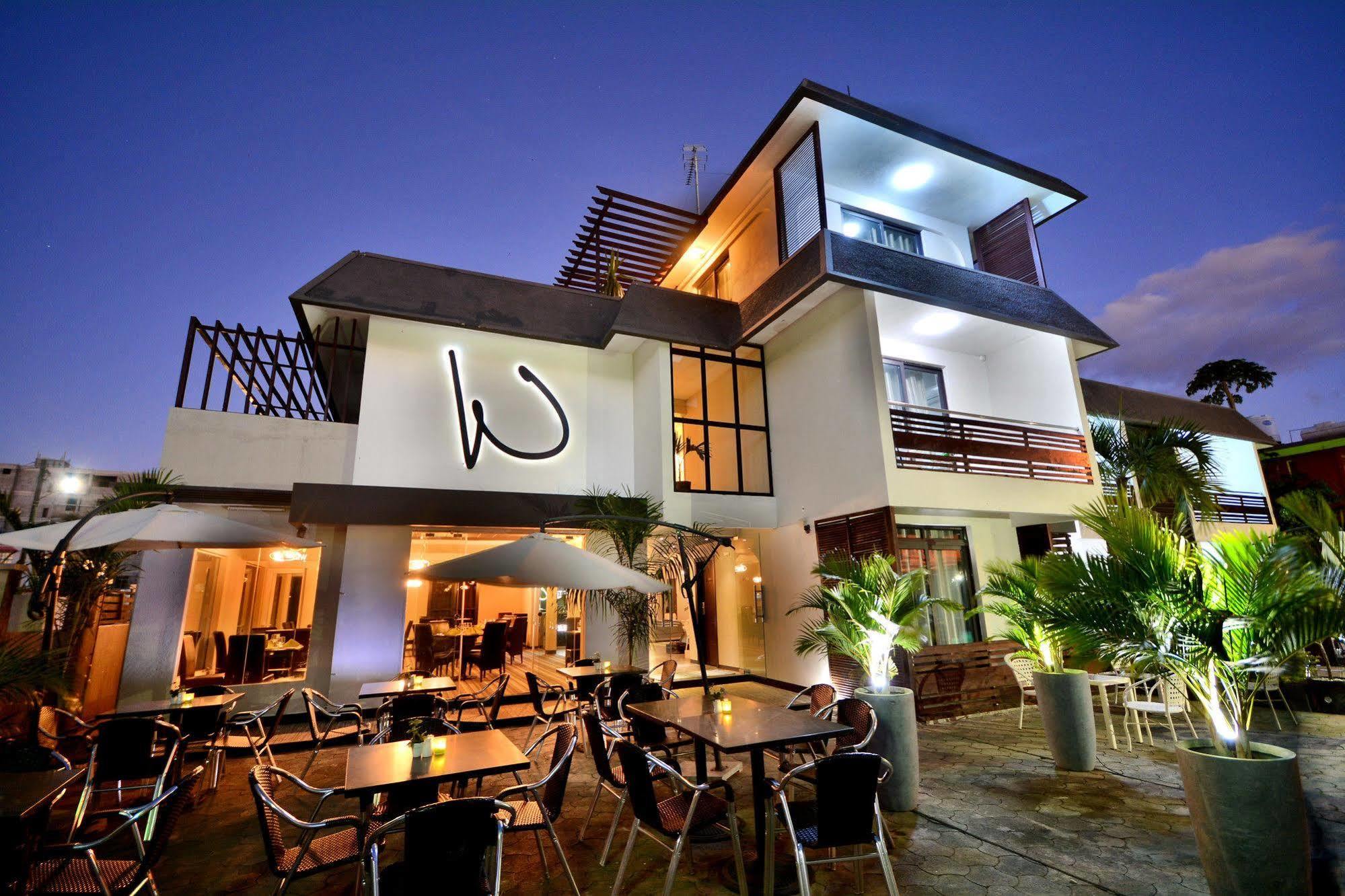 West Palm Inn Flic en Flac Ngoại thất bức ảnh