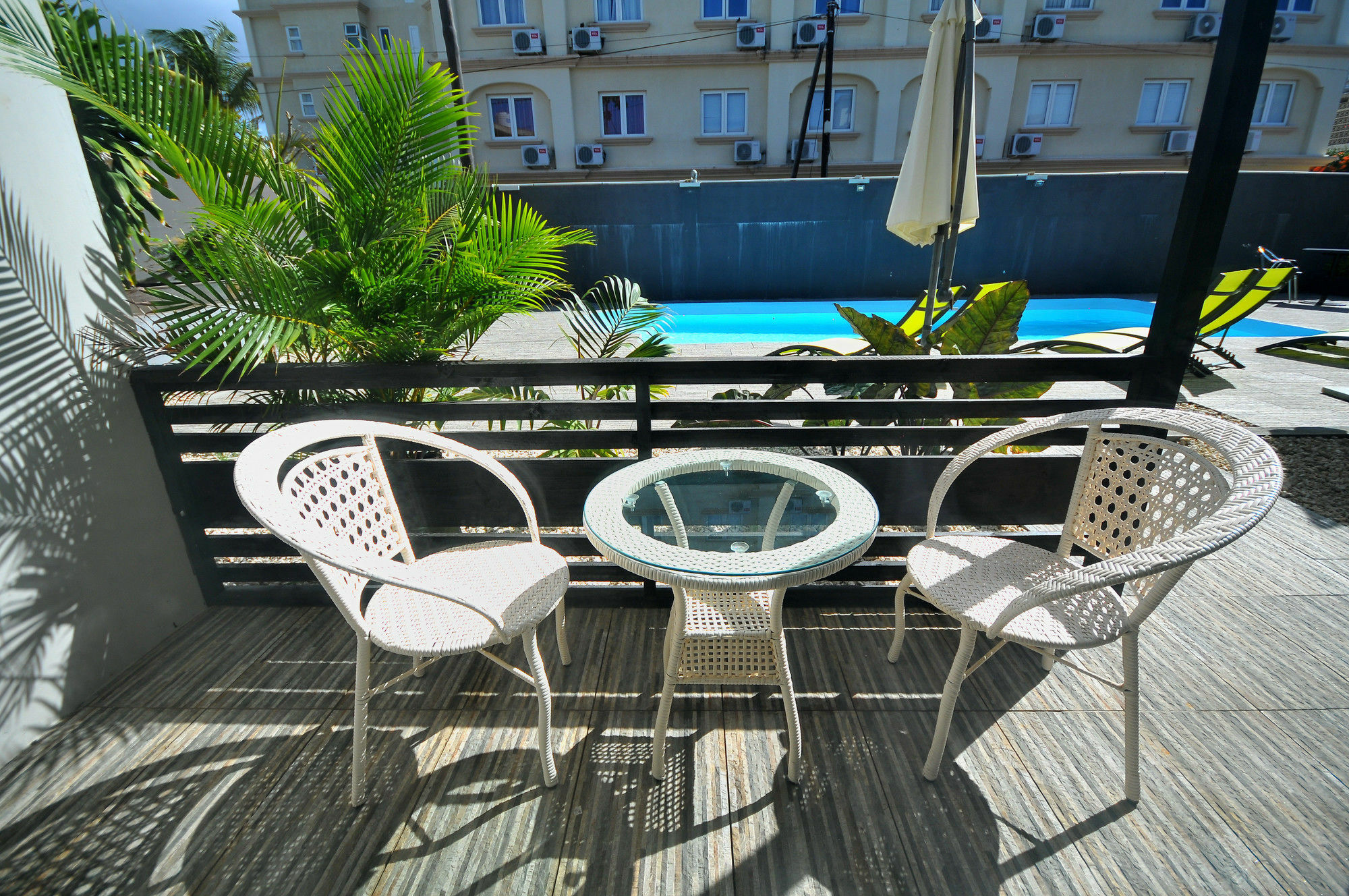 West Palm Inn Flic en Flac Ngoại thất bức ảnh